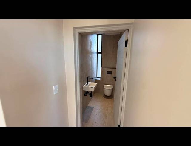 3 BEDROOM HOUSE FOR SALE IN FOUNTAINBROOK ESTATE